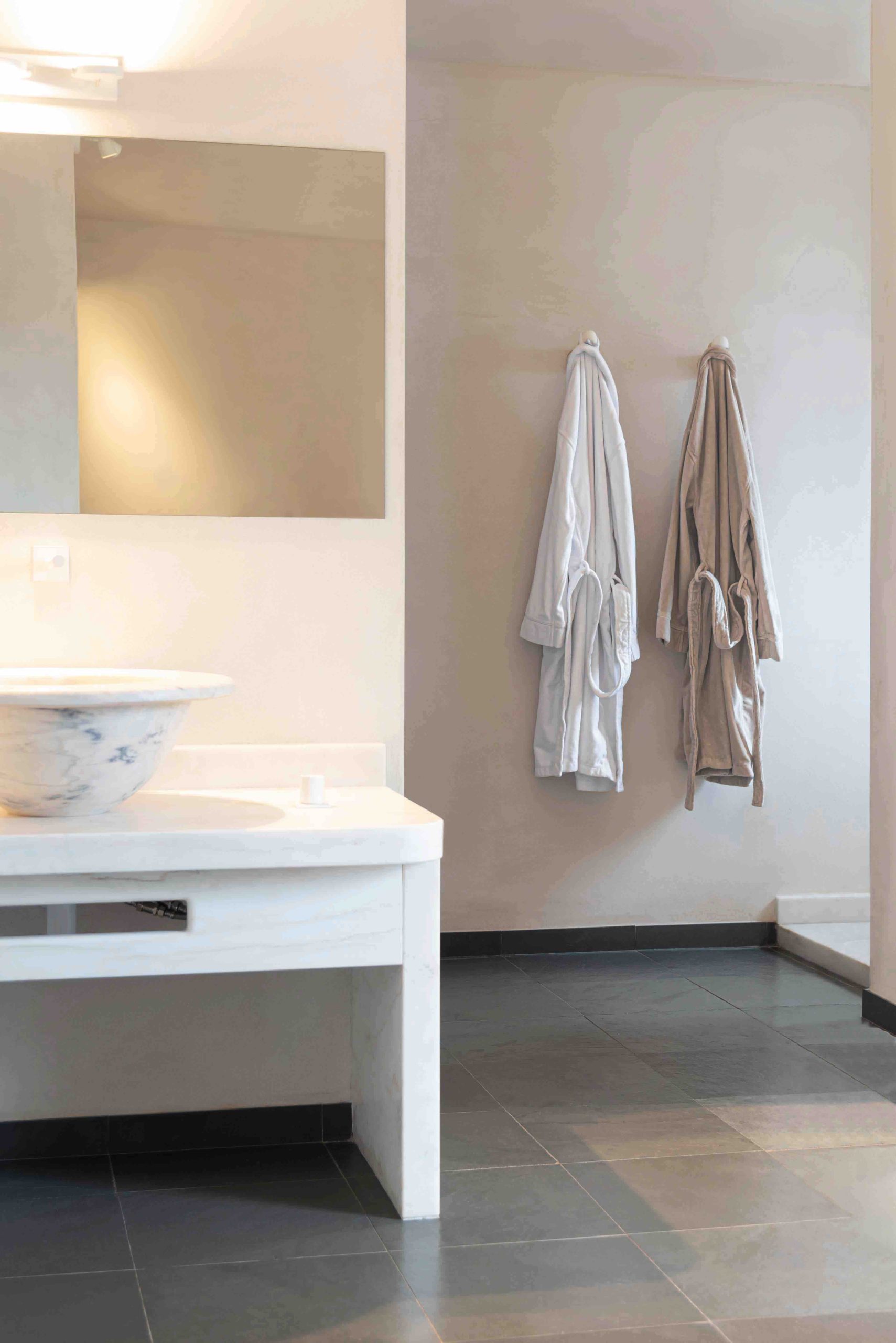 Bad och Morgonrock Cool Miljö