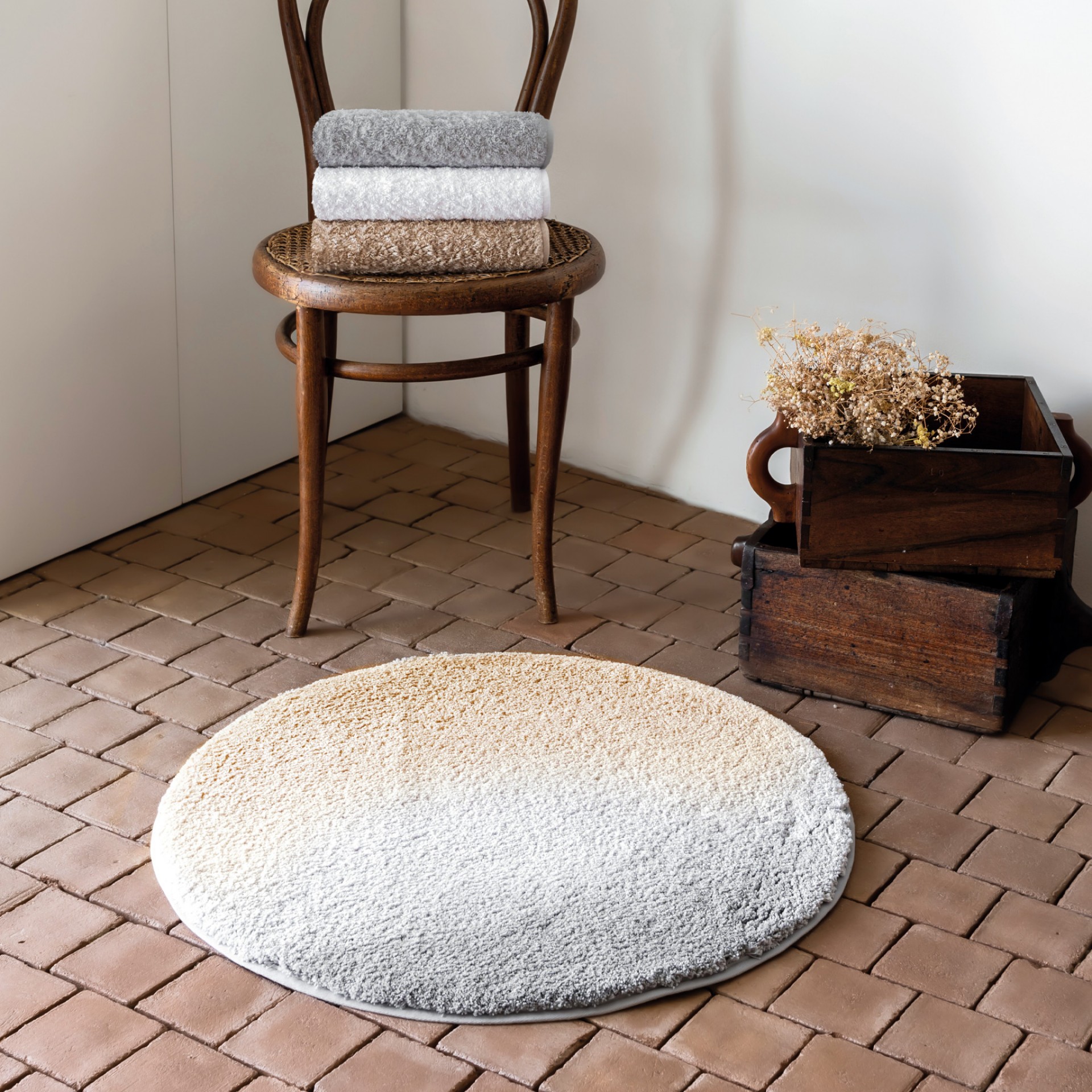 Badrumsmatta Sunrise Beige:Grå Miljö